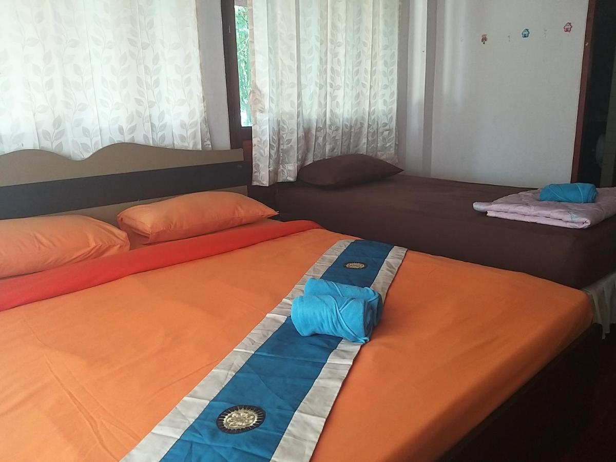 The Corner Transit Hostel Koh Samui Bagian luar foto