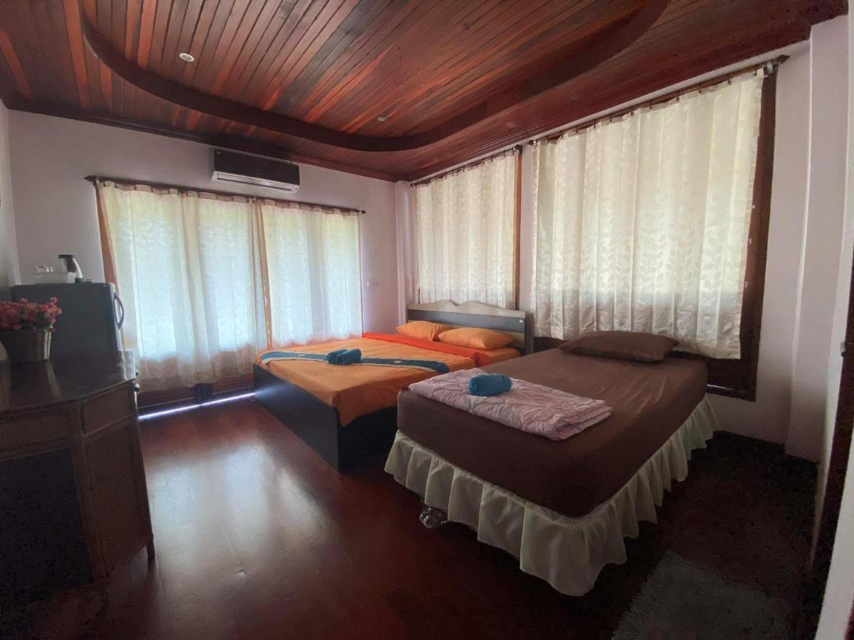 The Corner Transit Hostel Koh Samui Bagian luar foto